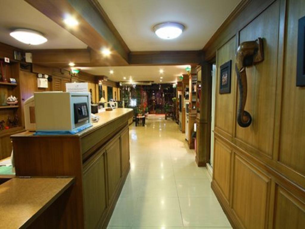 Honey House 2 Hostel Bangkok Exterior photo